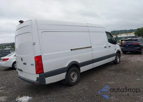 2019 Mercedes-Benz Sprinter 2500 High Roof V6 from USA, damaged, VIN WD4PF1CD3KP153621